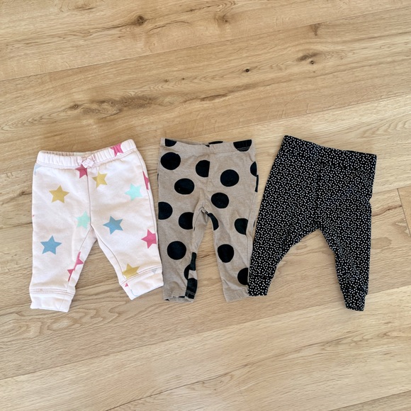 Gender neutral legging bundle 3-6 months - Picture 2 of 5